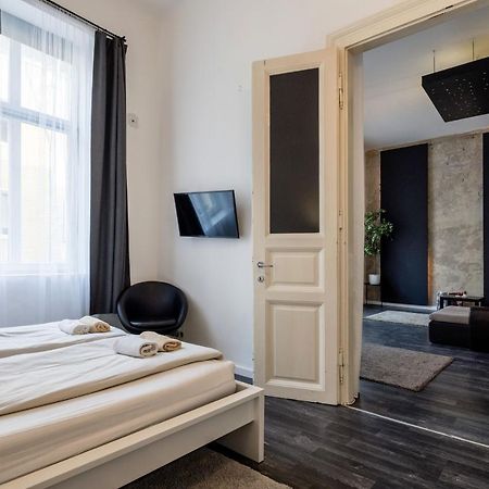 Spacious Apartment Almassy Βουδαπέστη Εξωτερικό φωτογραφία