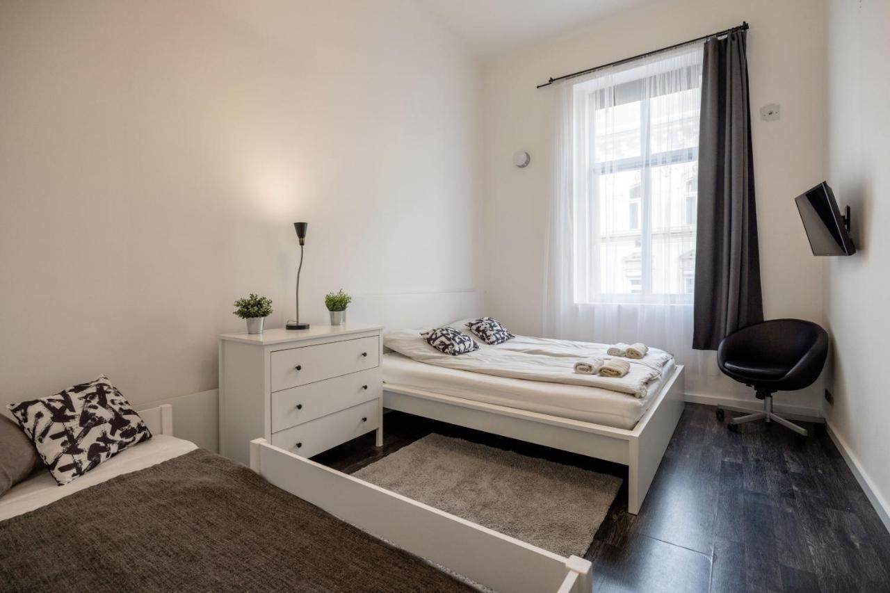 Spacious Apartment Almassy Βουδαπέστη Εξωτερικό φωτογραφία