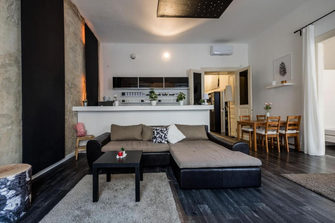 Spacious Apartment Almassy Βουδαπέστη Εξωτερικό φωτογραφία