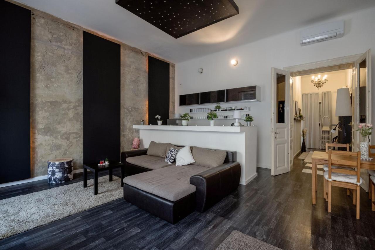 Spacious Apartment Almassy Βουδαπέστη Εξωτερικό φωτογραφία